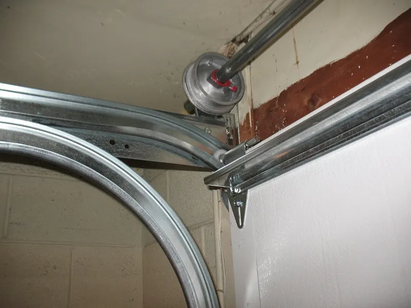 Commercial garage door repair